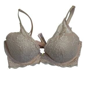 Victoria’s Secret Pale Pink Lace Plunge Bra
